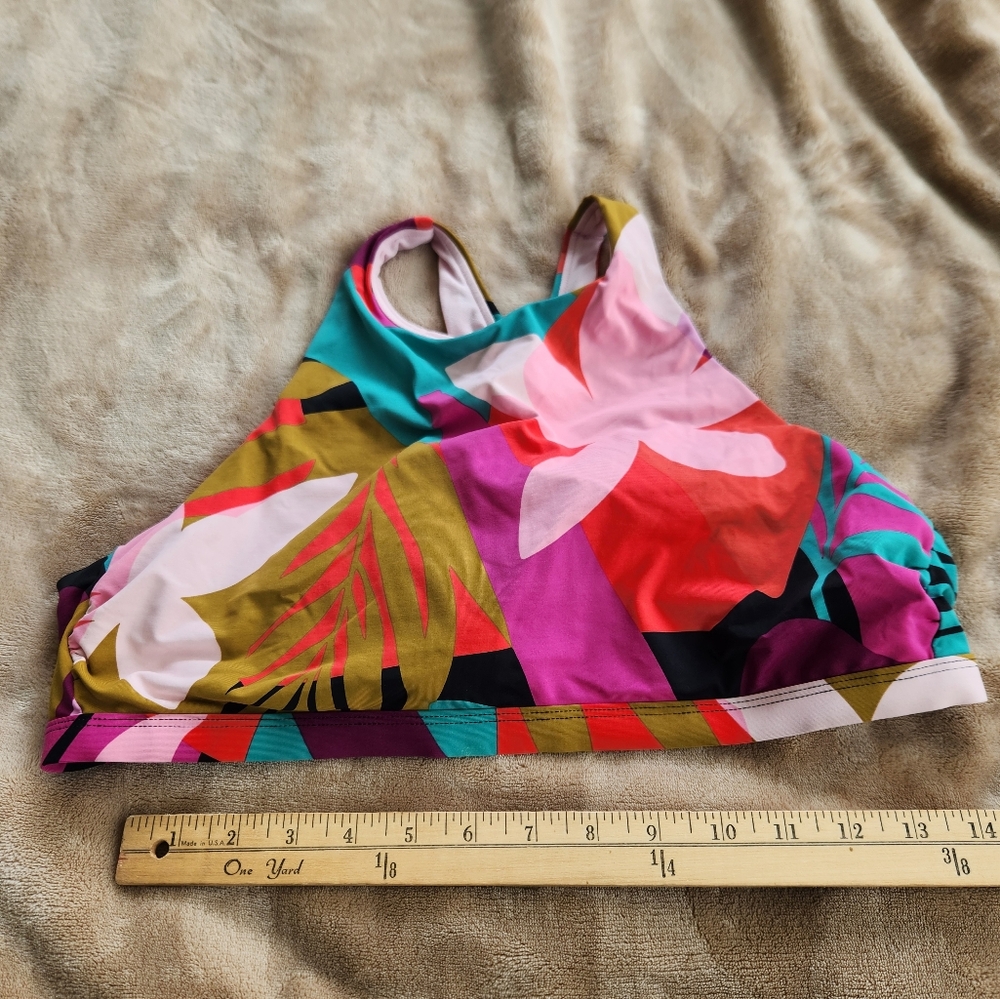 Title Nine Colorful Floral Swim Top High Neck Size Large